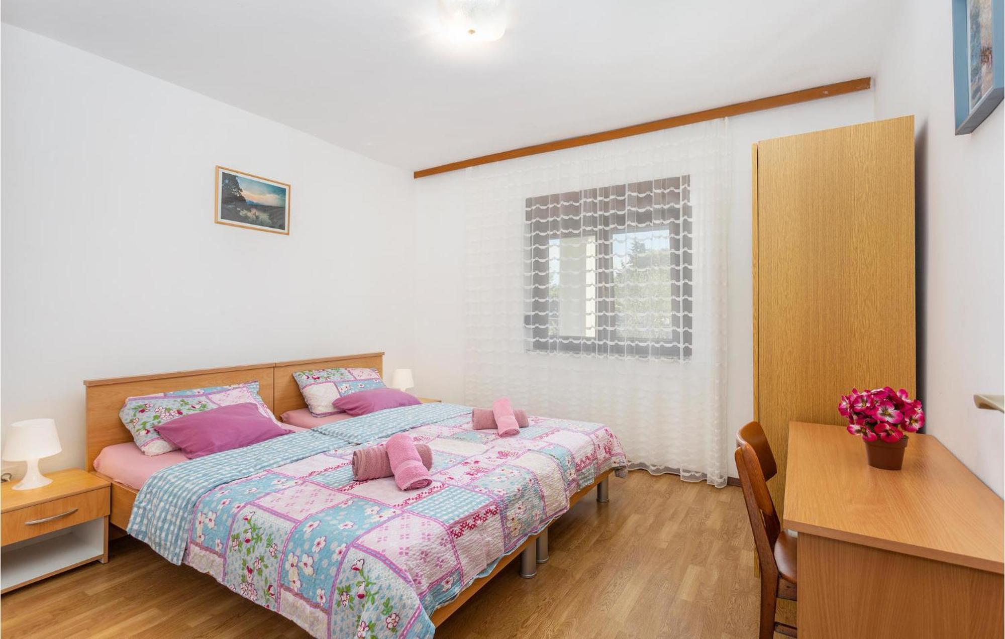 Gorgeous Apartment In Pinezici With Kitchen Esterno foto