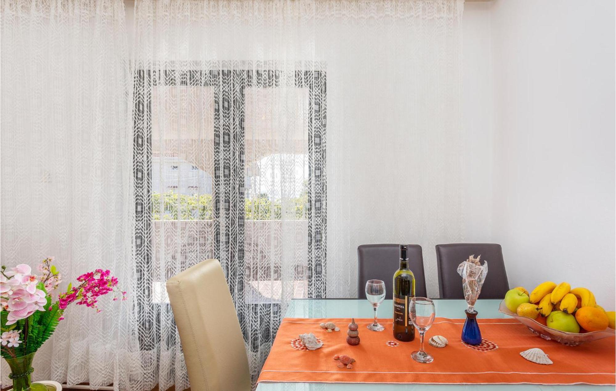 Gorgeous Apartment In Pinezici With Kitchen Esterno foto